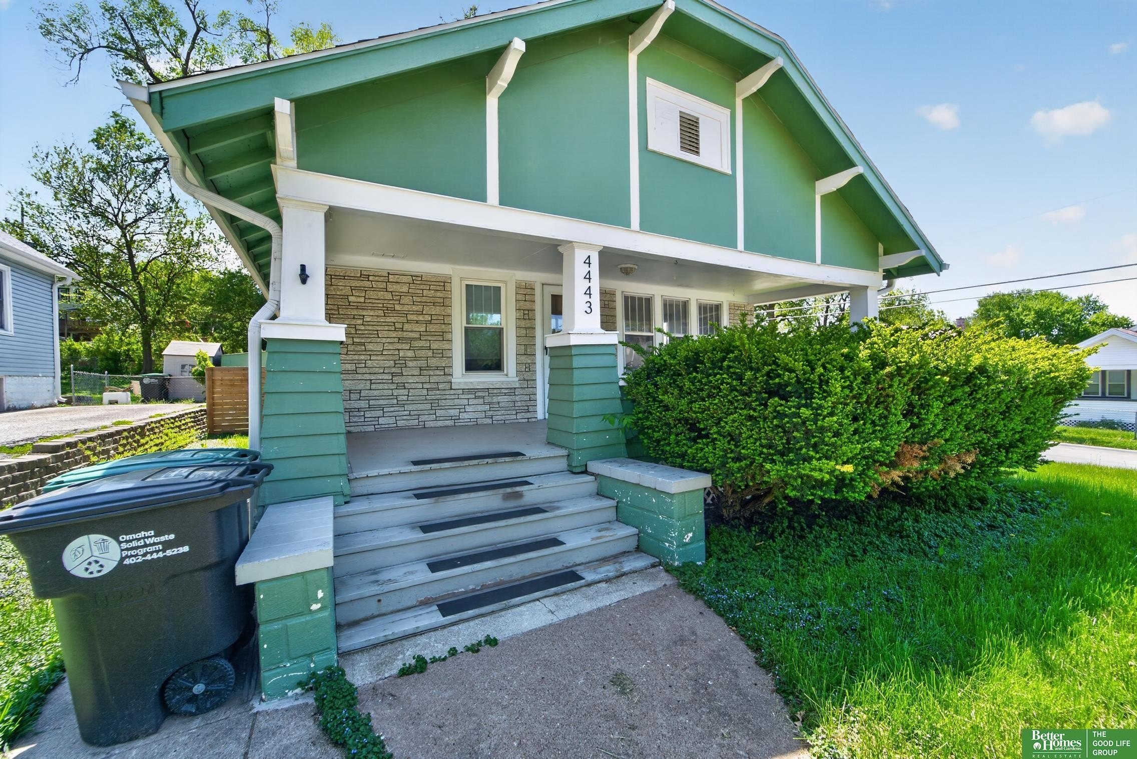 Single Family 2BR 2BA - 4443 Decatur Street, Omaha, NE