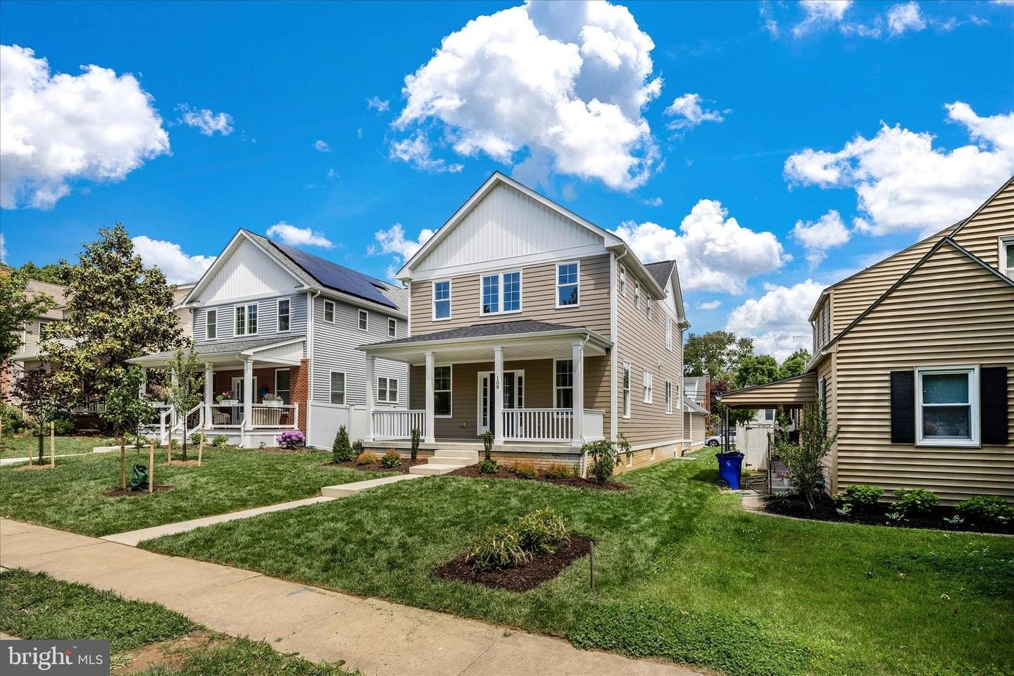 Single Family 4BR 4BA - 109 W 13TH ST, FREDERICK, MD