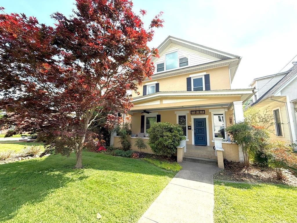 Single Family 4BR 3BA - 219 Scott Avenue, Pikeville, KY