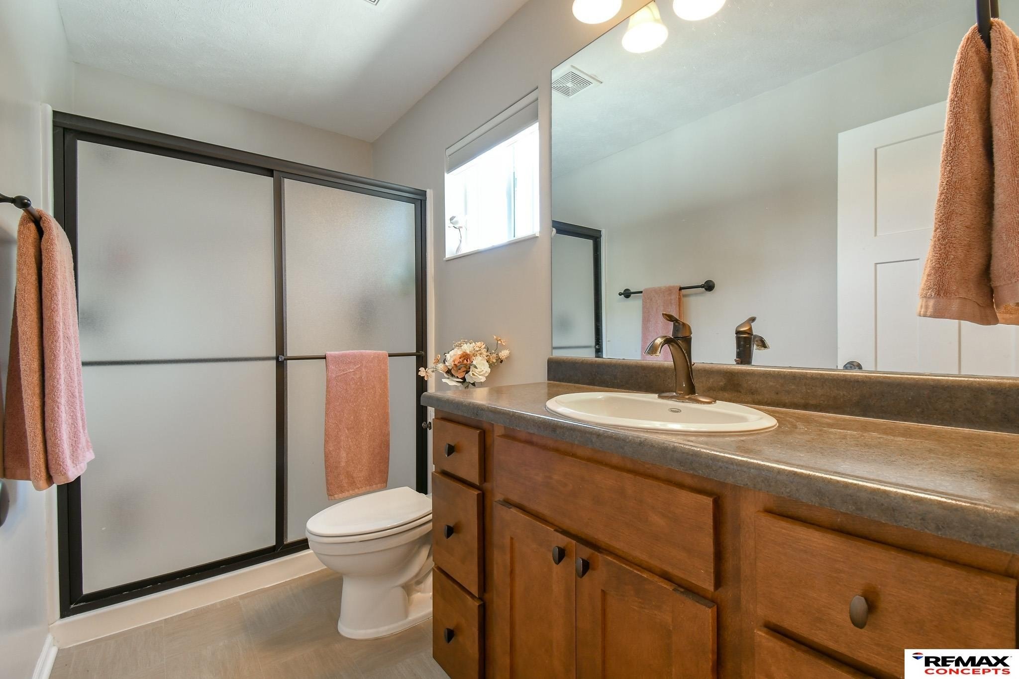 Single Family 3BR 3BA - 3313 S 40th Street, Lincoln, NE