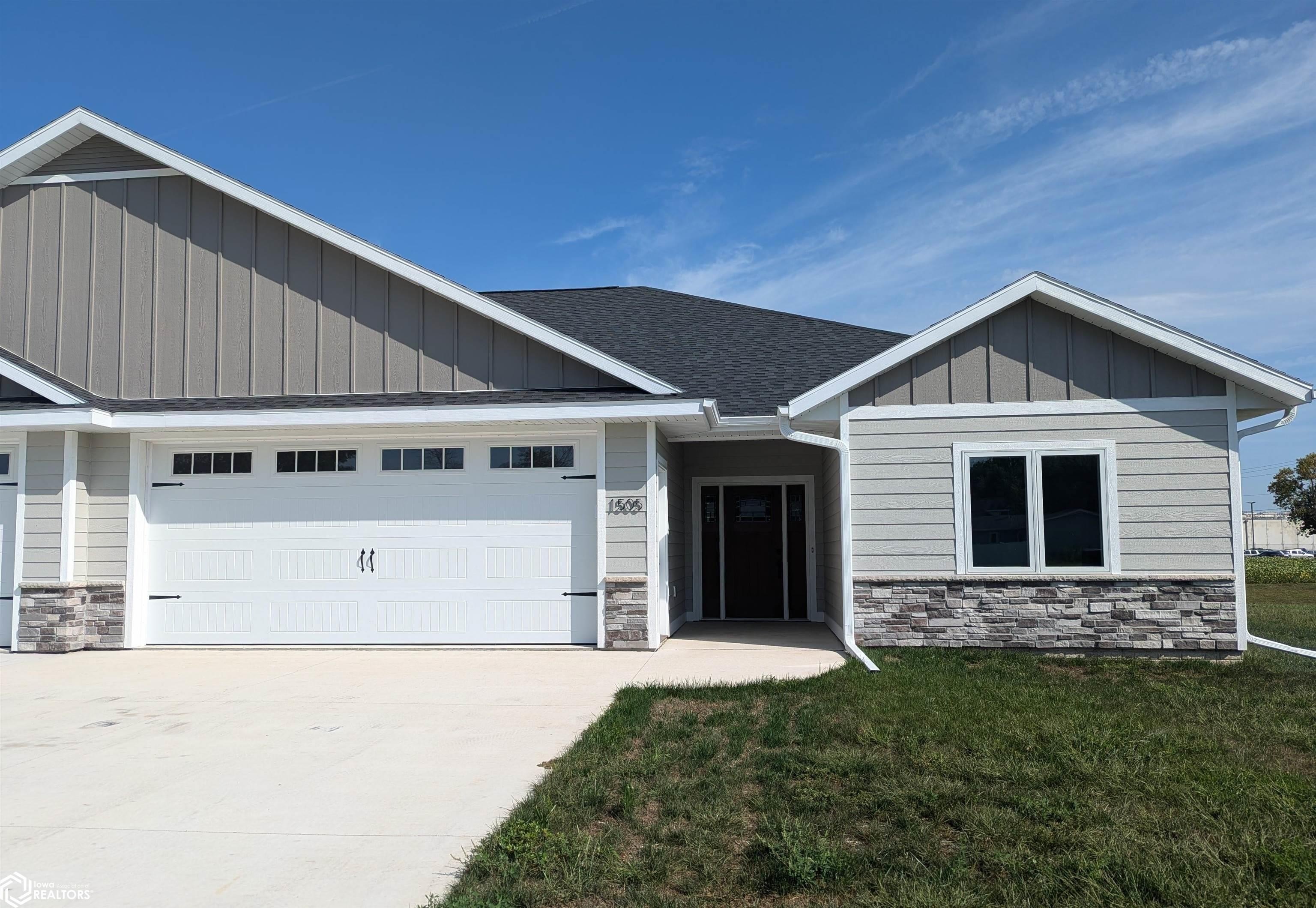 1505 Creekside Dr  