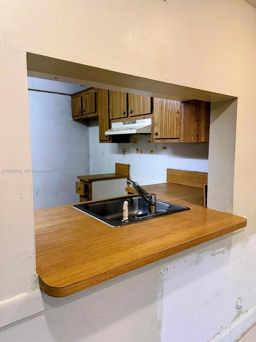 Condo 2BR 1BA - 3720 N Pine Island Rd, Sunrise, FL