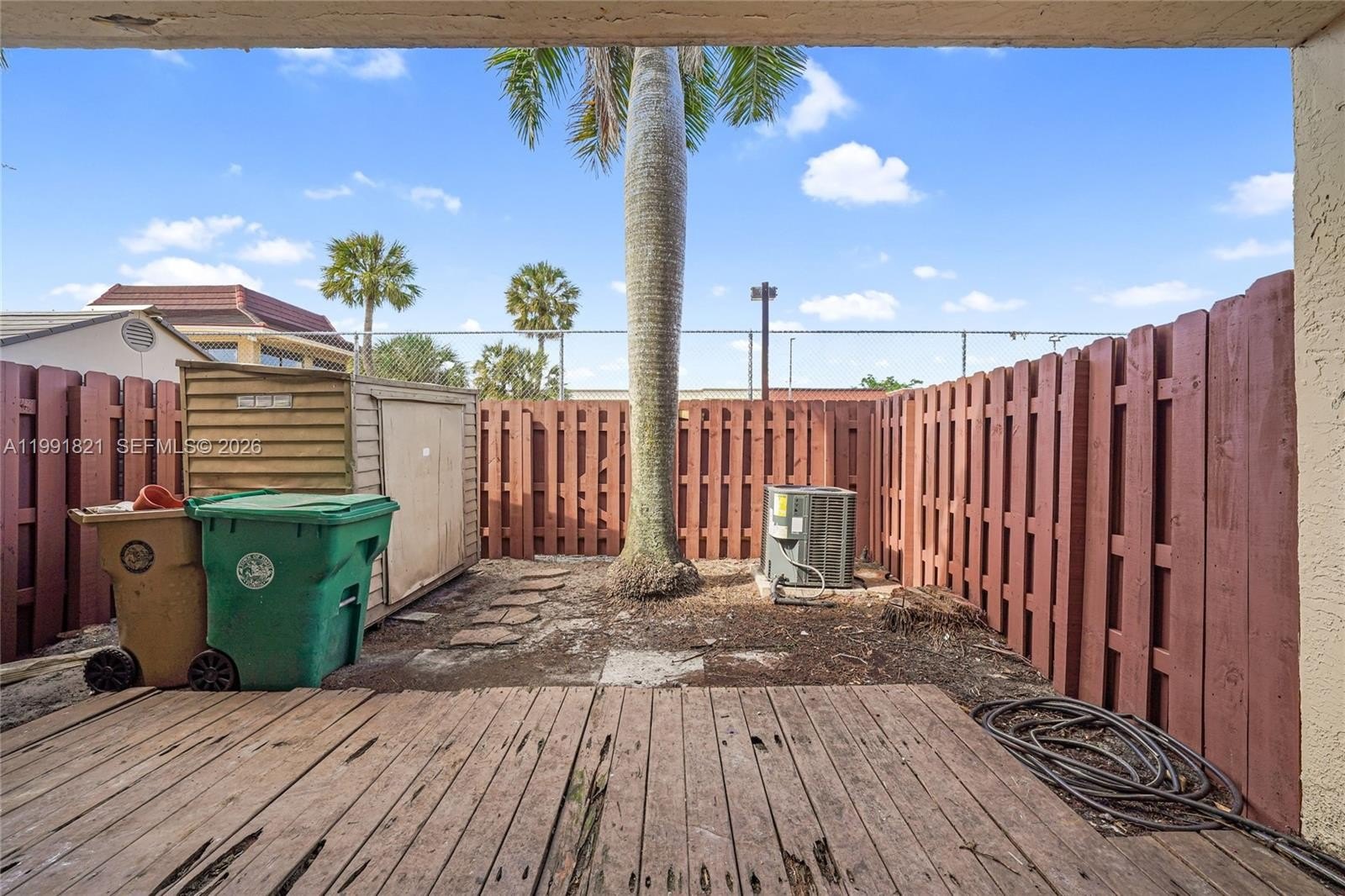 Single Family 3BR 3BA - 6557 SW 41st Ct, Davie, FL