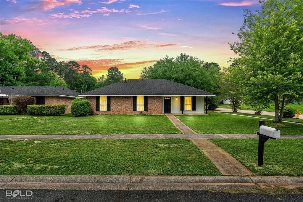 Single Family 3BR 2BA - 3600 Lannon Circle, Shreveport, LA
