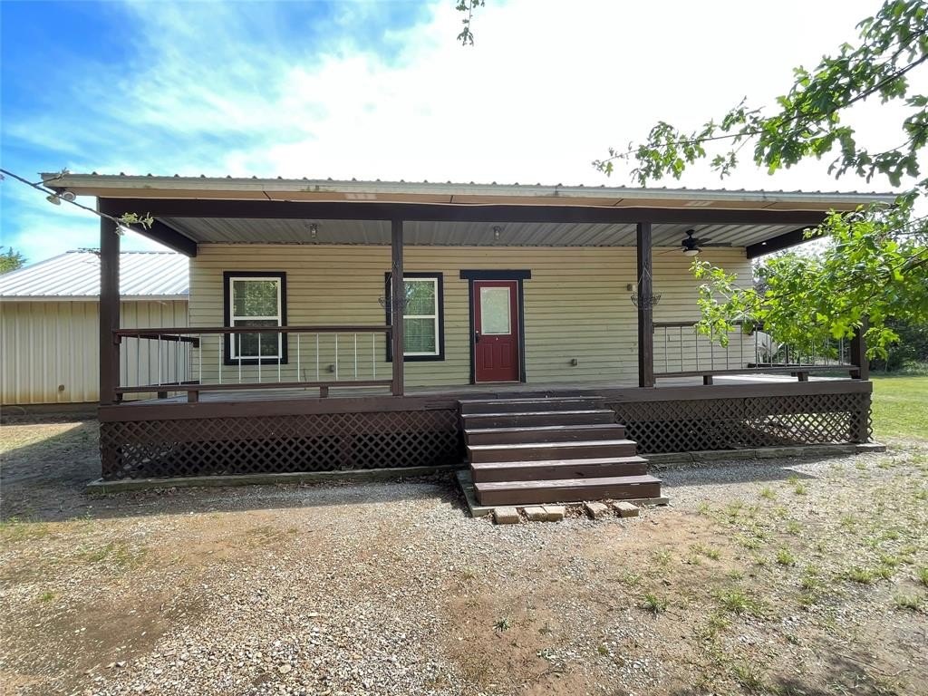 Single Family 2BR 2BA - 2110 County Road 1220, Savoy, TX