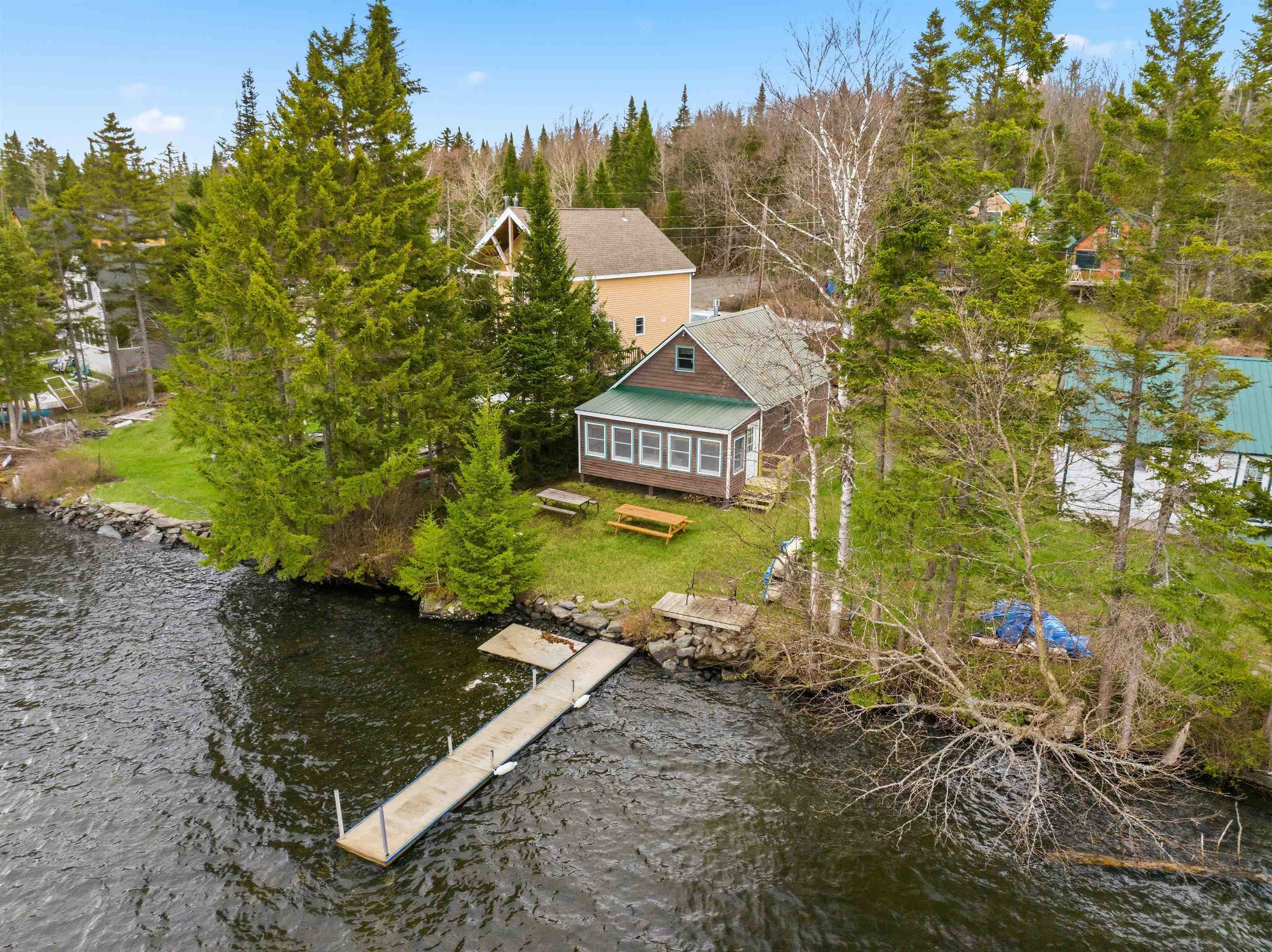 Single Family 3BR 1BA - 211 Beach Road, Pittsburg, NH