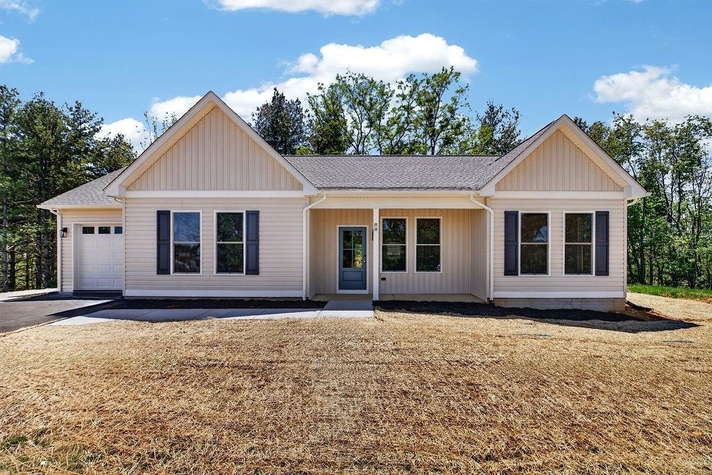 Single Family 3BR 2BA - 88 UPLAND CT, STUARTS DRAFT, VA