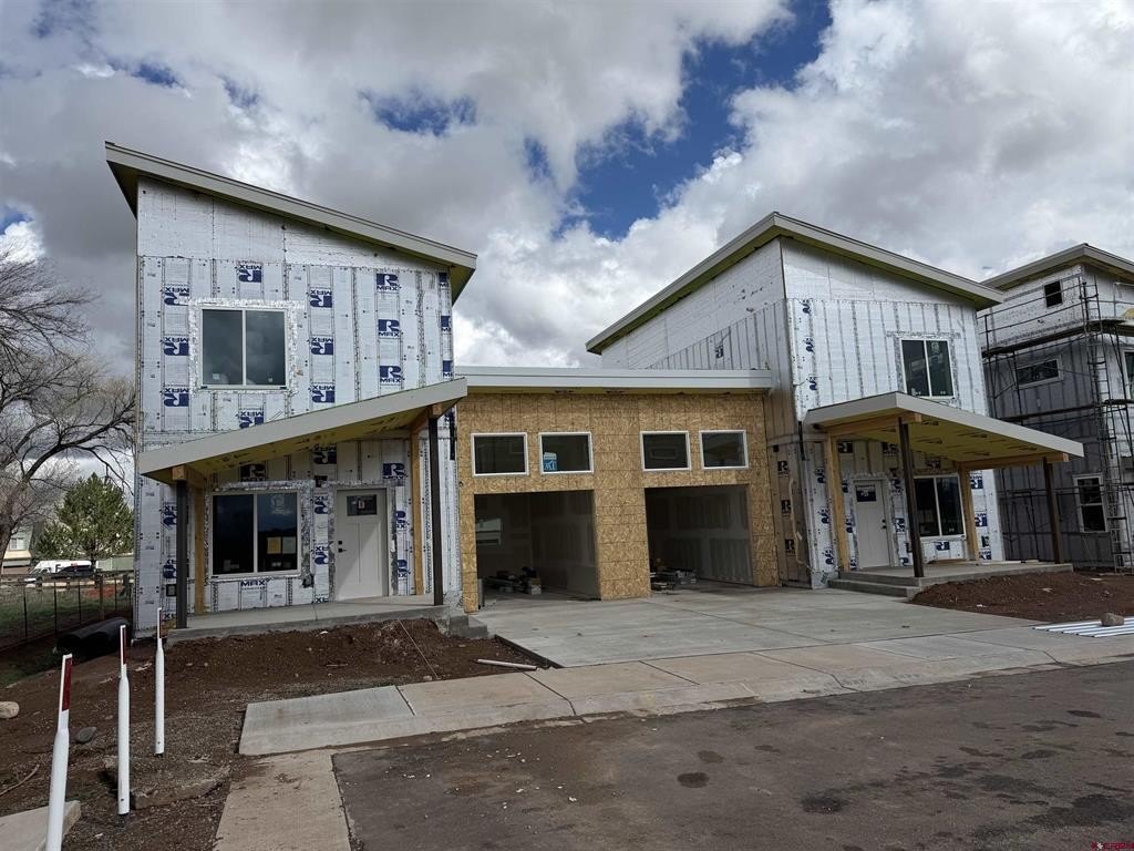 Single Family 3BR 2BA - 150 Manzano Circle, Ignacio, CO
