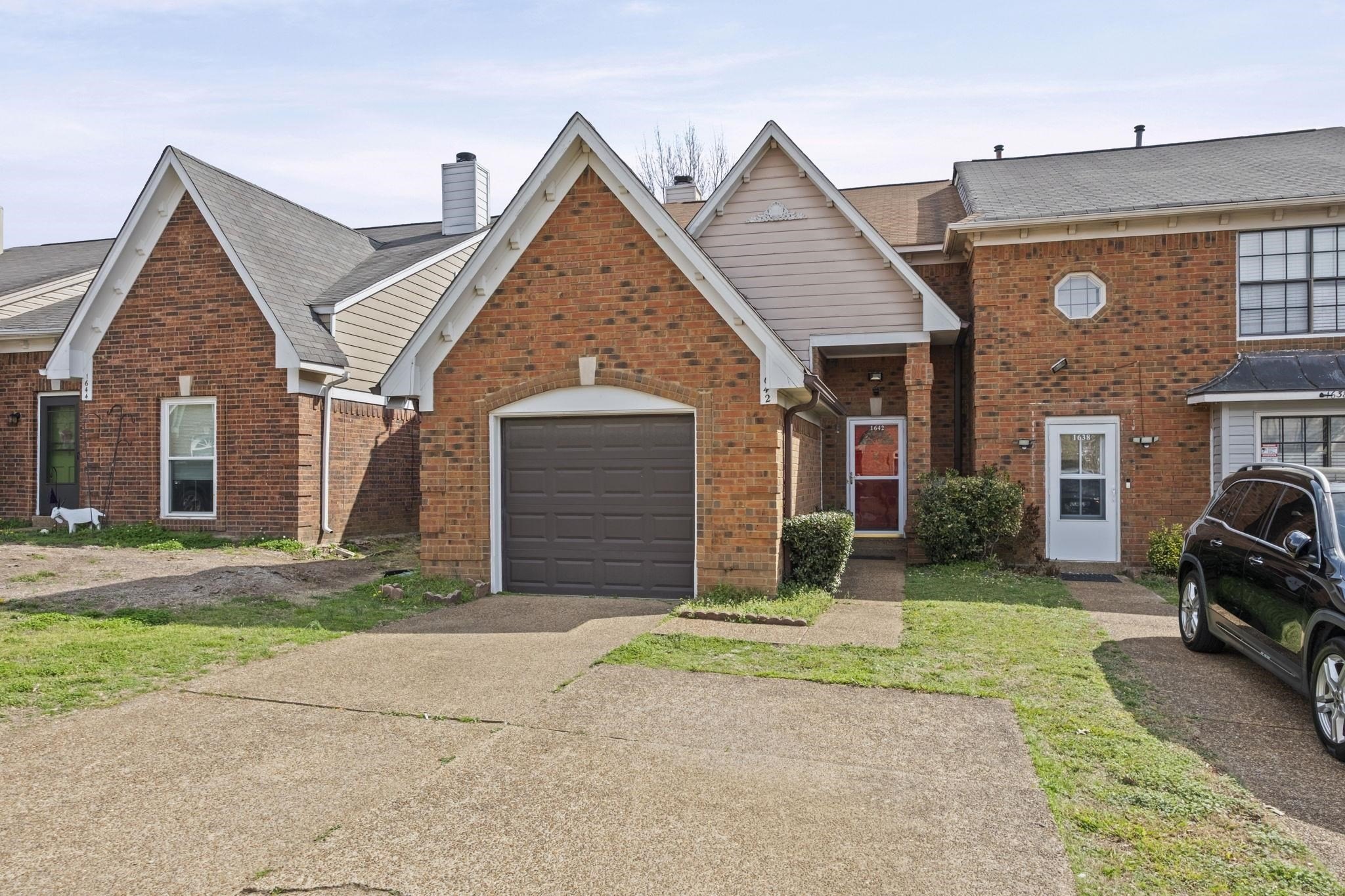 Single Family 3BR 3BA - 1642 RED BARN Dr, Cordova, TN