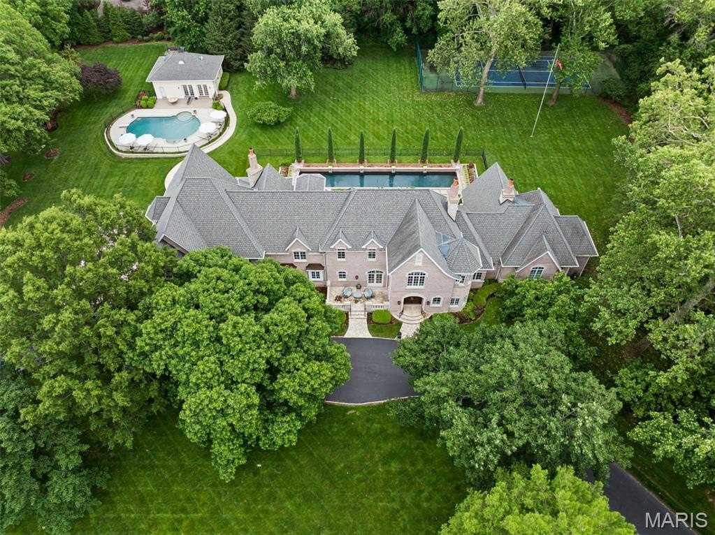 Single Family 7BR 10BA - 760 Kent Road, Ladue, MO