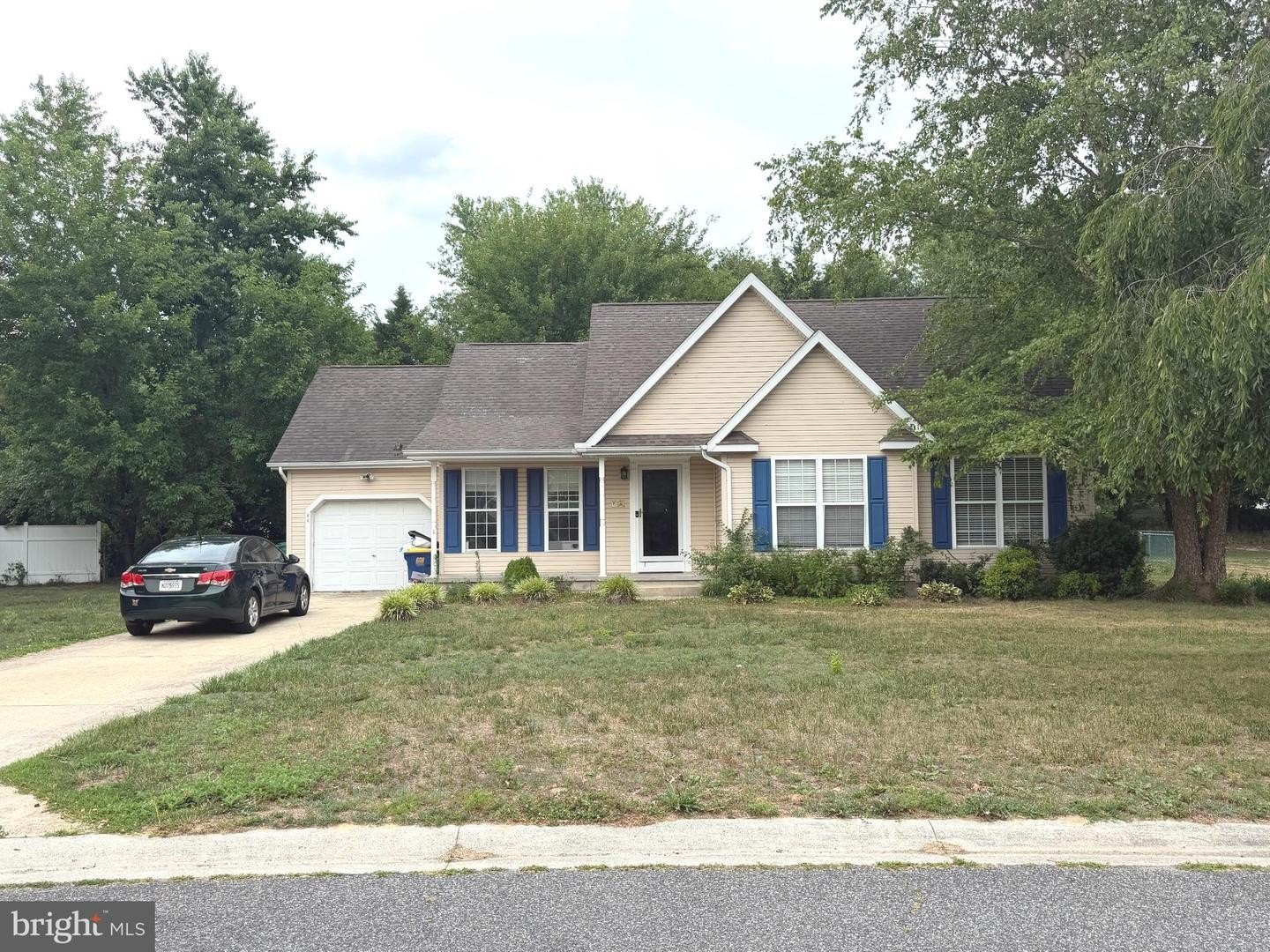 Single Family 3BR 2BA - 44 N EMBER DR, FELTON, DE