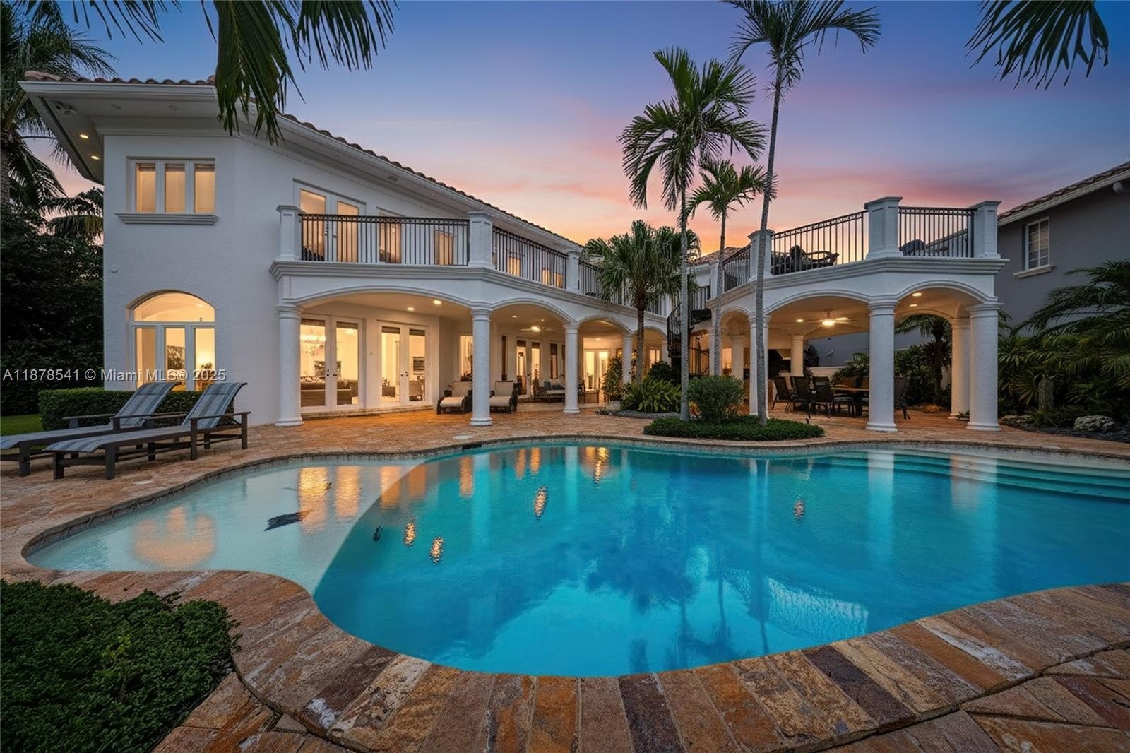 Single Family 5BR 8BA - 2770 NE 23rd St, Pompano Beach, FL