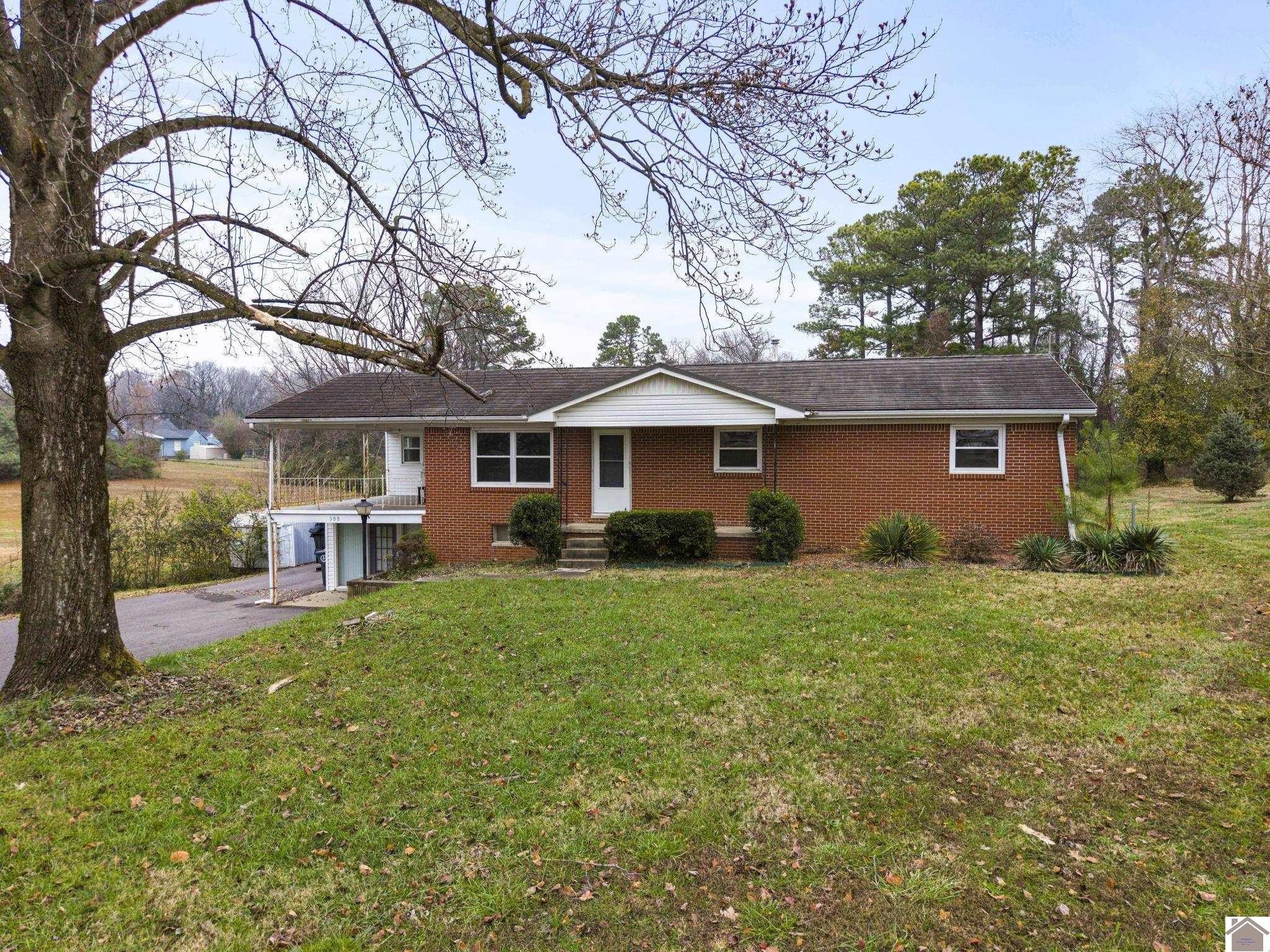 Single Family 3BR 3BA - 300 Vermont, Paducah, KY