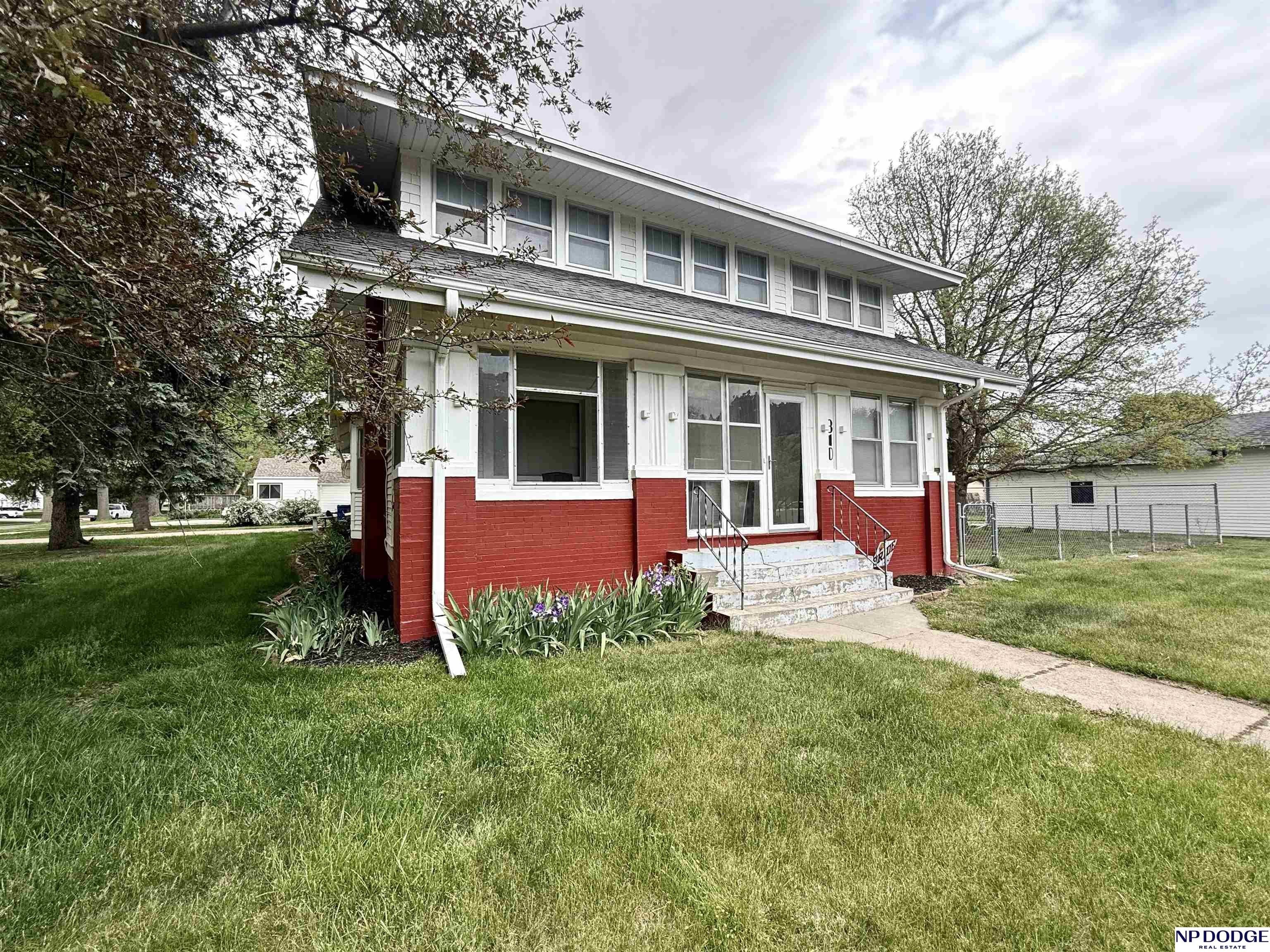 Single Family 4BR 1BA - 310 Crystal Street, Lyons, NE