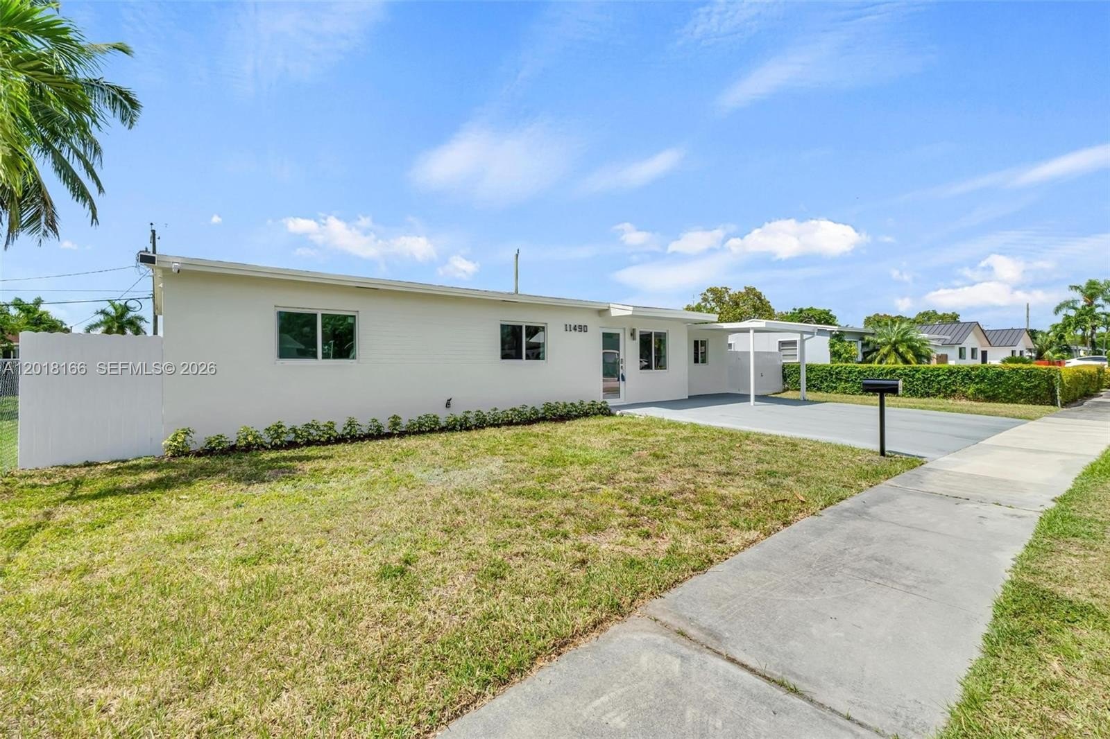 Single Family 4BR 2BA - 11490 Pinkston Dr, Miami, FL