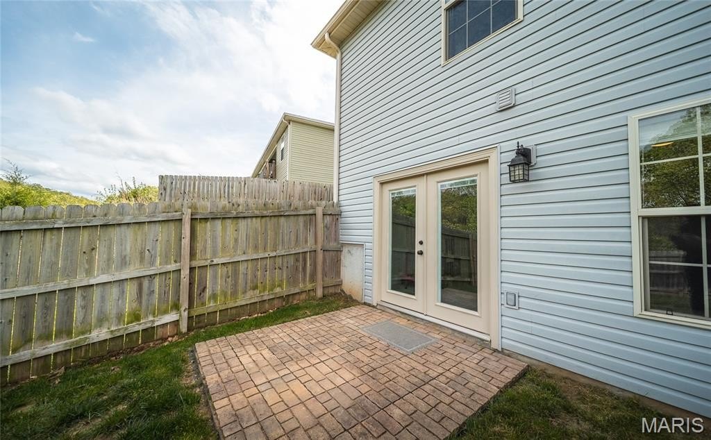 Single Family 5BR 3BA - 106 Sandstone Drive, St Robert, MO
