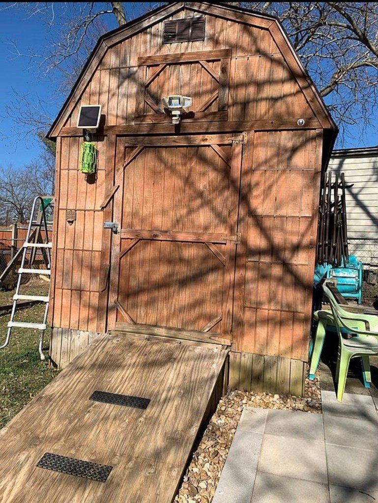 Single Family 2BR 1BA - 719  Hall St, Madisonville, KY
