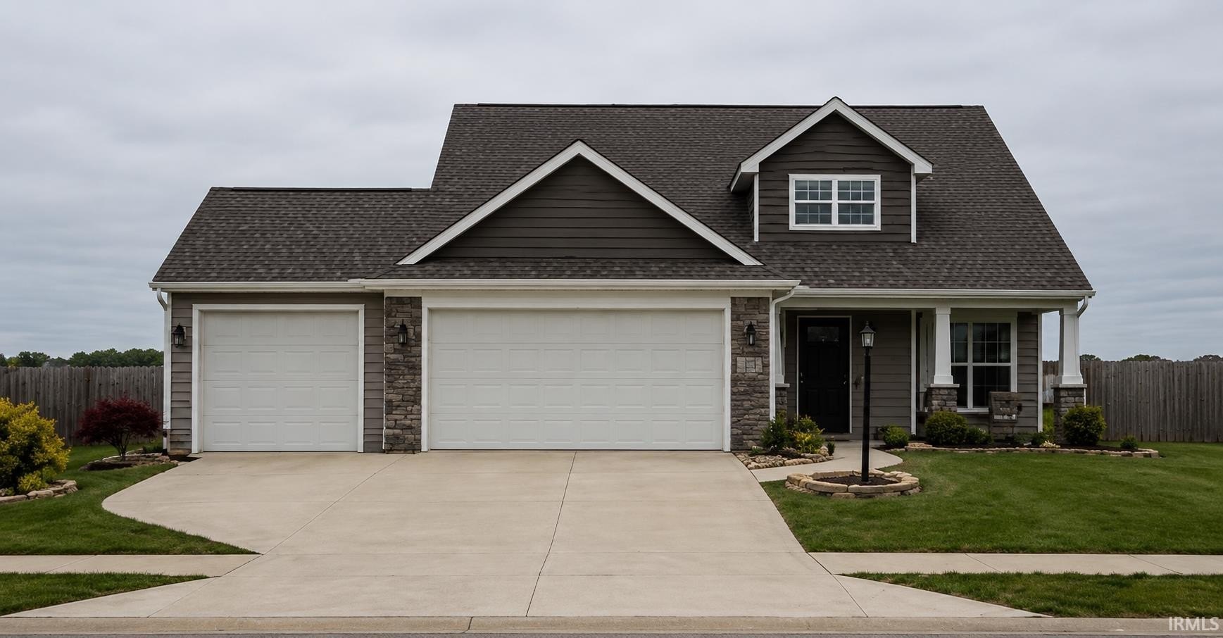 Single Family 4BR 3BA - 1112 Mayrock Drive, Fort Wayne, IN