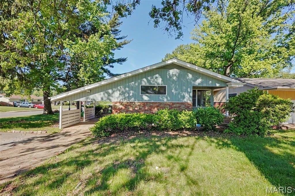 Single Family 3BR 1BA - 9801 Lawnview Drive, St Louis, MO
