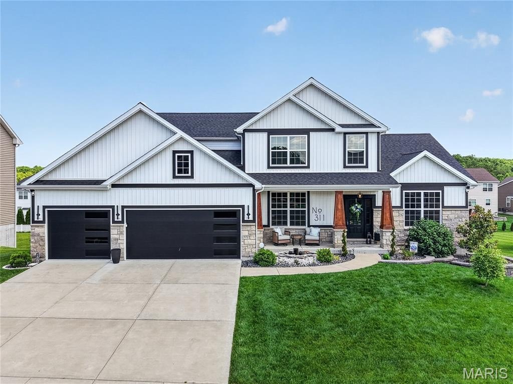 Single Family 5BR 5BA - 311 Wilmer Valley Drive, Wentzville, MO