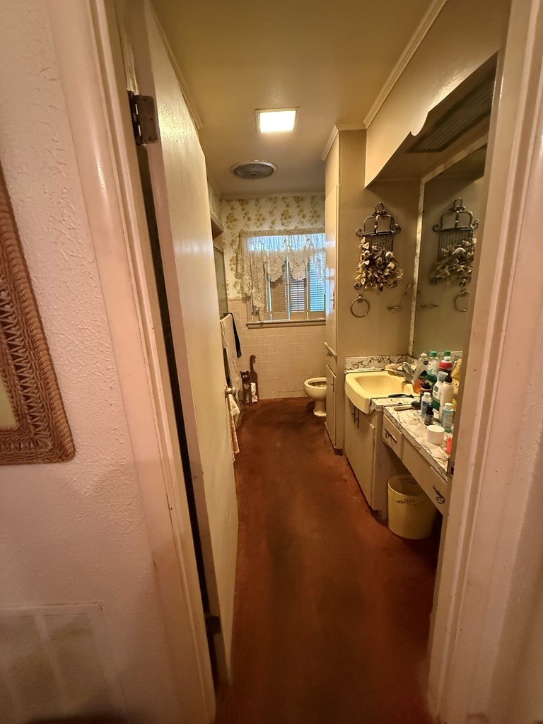 Single Family 2BR 1BA - 913 Azalea Drive, Waynesboro, MS