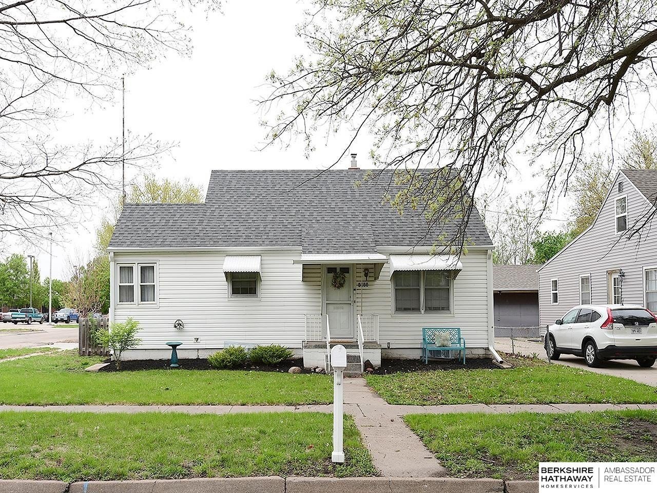 Single Family 3BR 1BA - 1004 E 8th Street, Fremont, NE
