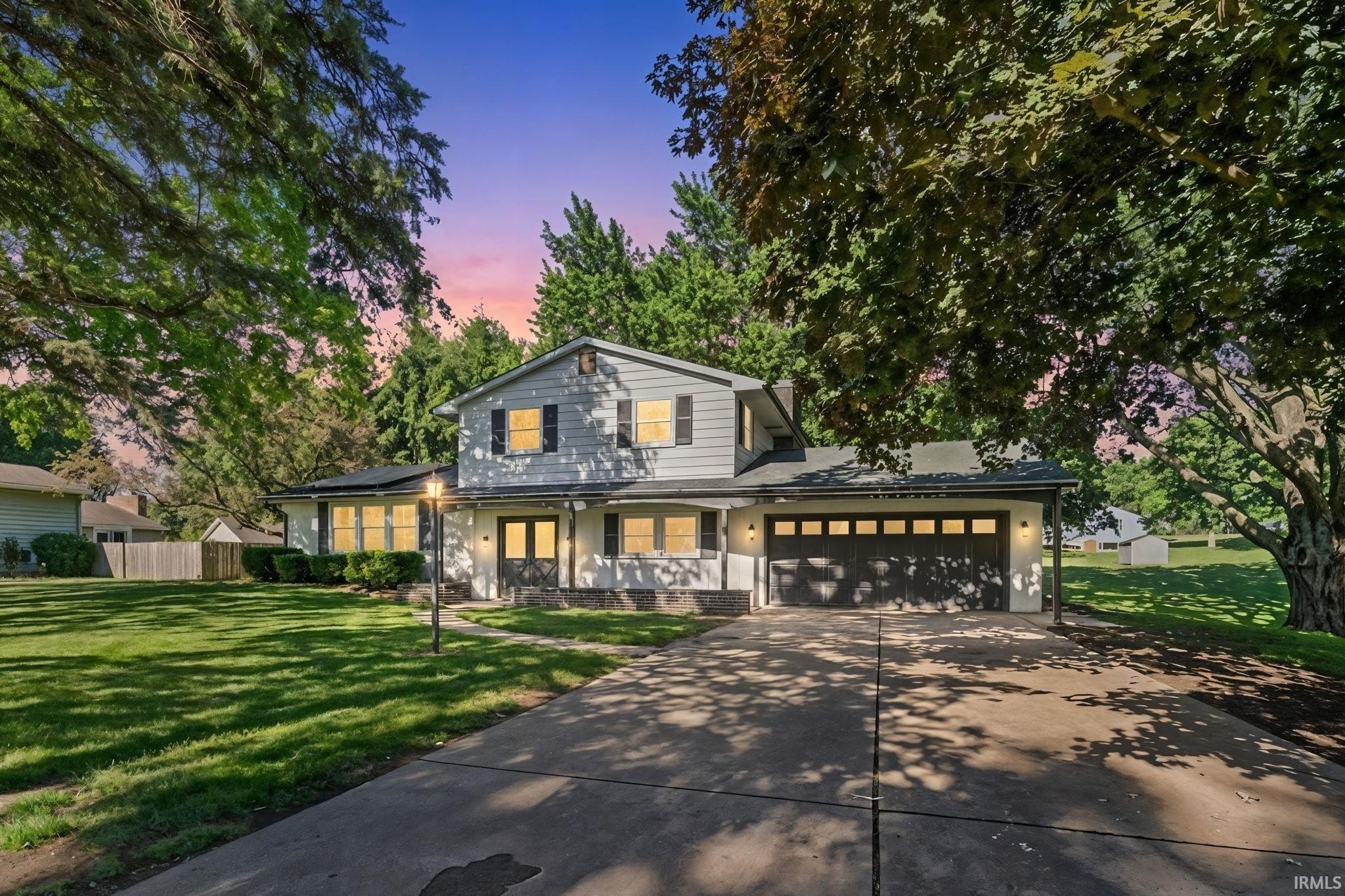 Single Family 4BR 2BA - 200 Crescent Avenue, Kendallville, IN