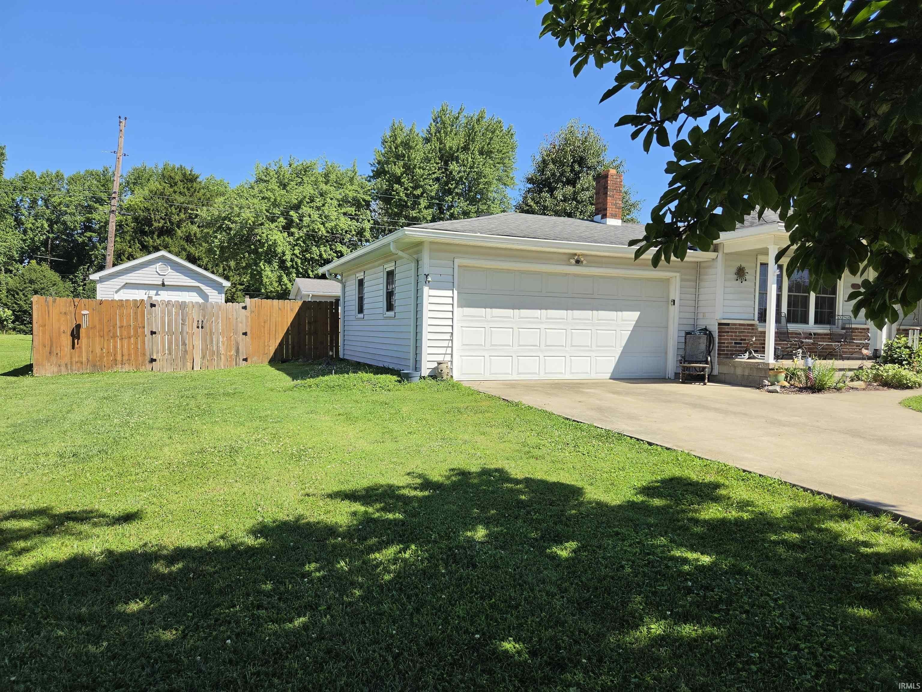 Single Family 3BR 2BA - 310 Eastgate Drive, Vincennes, IN
