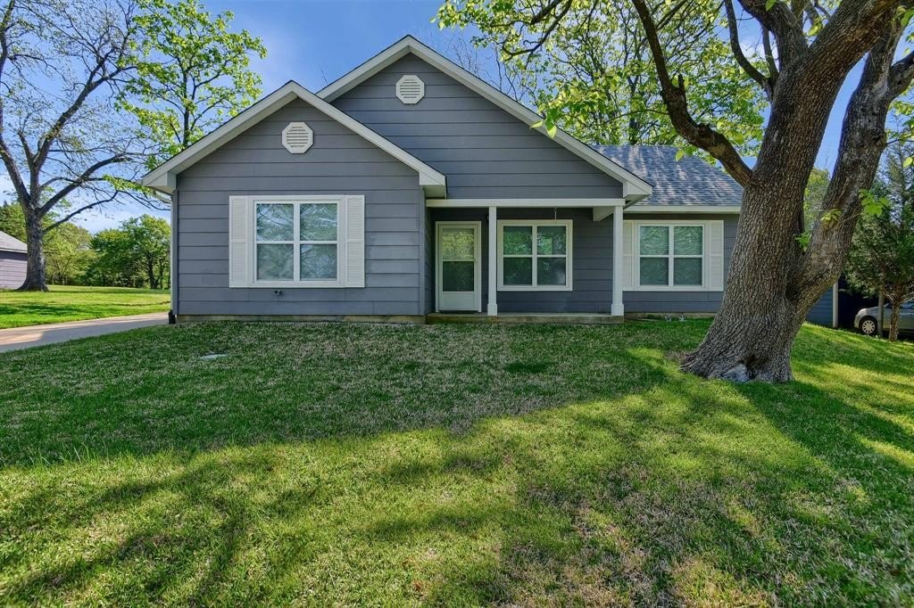 Single Family 3BR 2BA - 1830 Clark Drive, Denison, TX