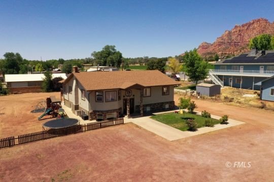 Single Family 7BR 5BA - 455 N Central St, Colorado City, AZ
