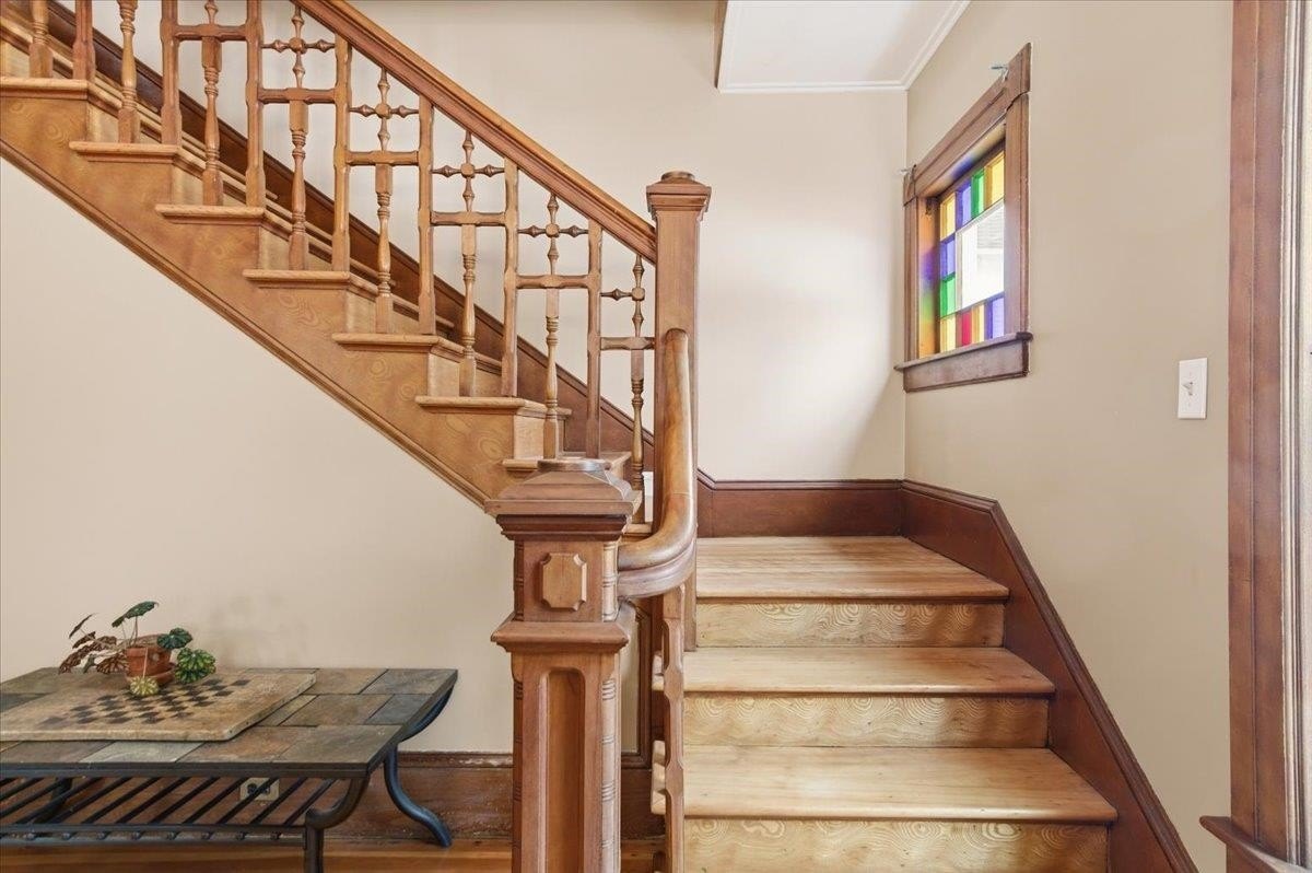 Single Family 4BR 2BA - 46 Church Street, Richford, VT