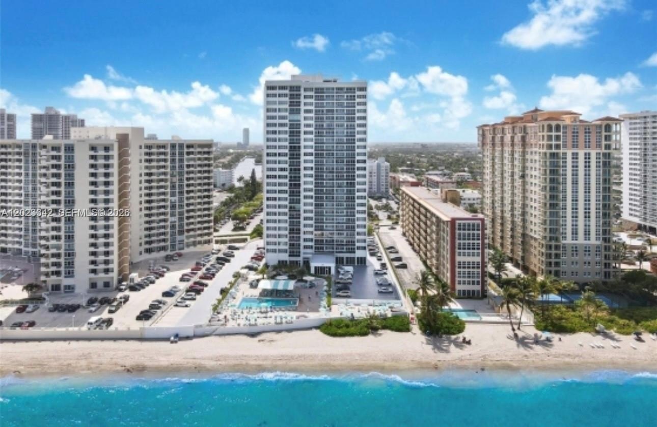 Condo 2BR 2BA - 3140 S Ocean Dr, Hallandale Beach, FL