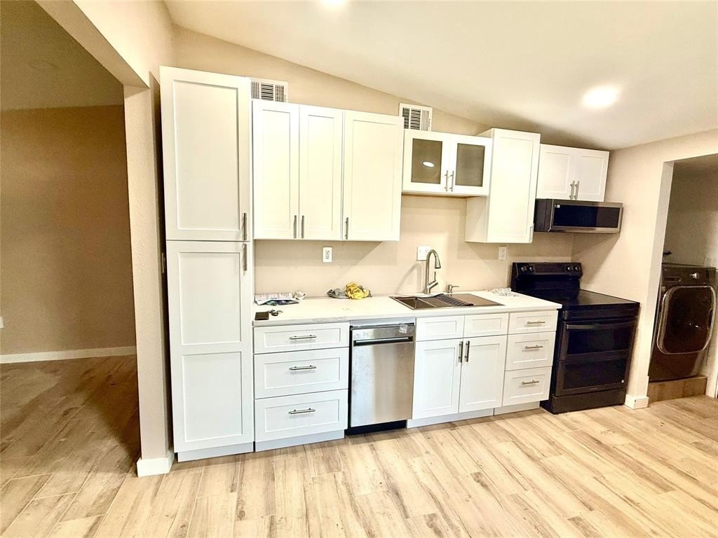Single Family 2BR 1BA - 150 Harvard Avenue, Lewisville, TX