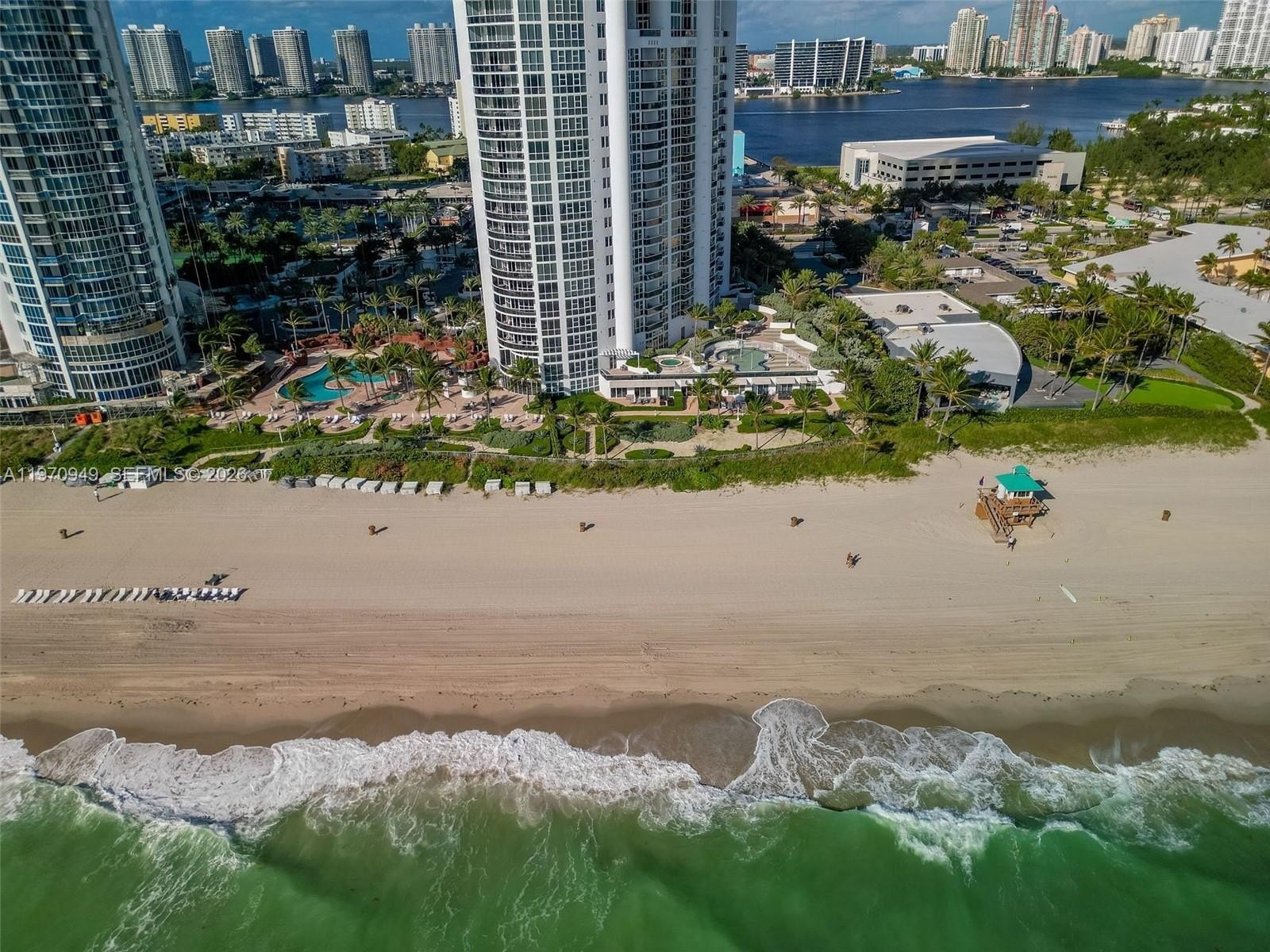 Condo 2BR 3BA - 18201 Collins Ave, Sunny  Isles  Beach, FL