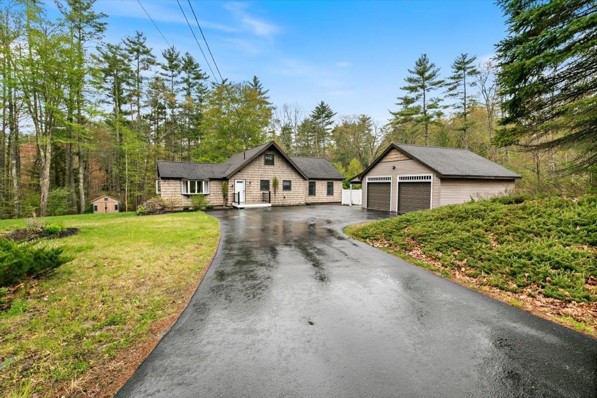 Single Family 3BR 2BA - 149 Pheasant Run Drive, Chester, NH