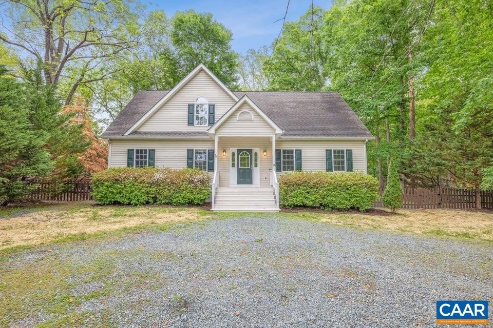 Single Family 4BR 3BA - 29 TUSCARORA DR, PALMYRA, VA