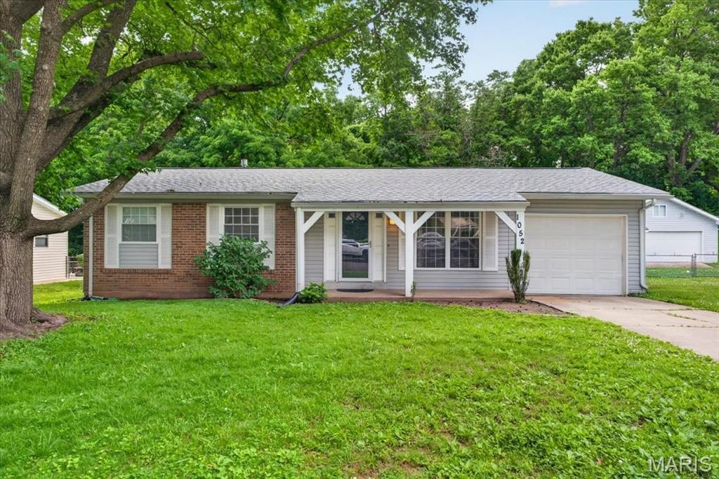 Single Family 3BR 2BA - 1052 Arlington Drive, St Charles, MO
