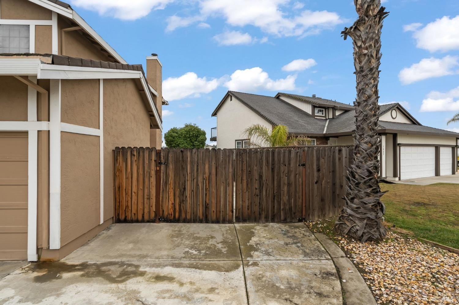 1802 Dolphin Pl  
