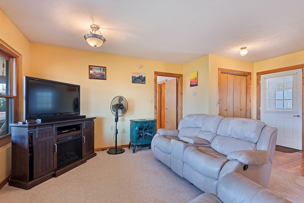 Single Family 2BR 2BA - 443 Cedarwood Dr, Waynesville, NC