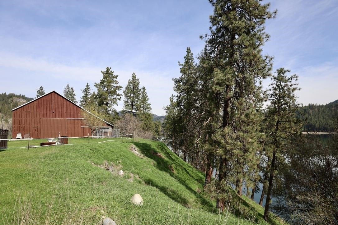 2716 Northport Flat Crk Rd