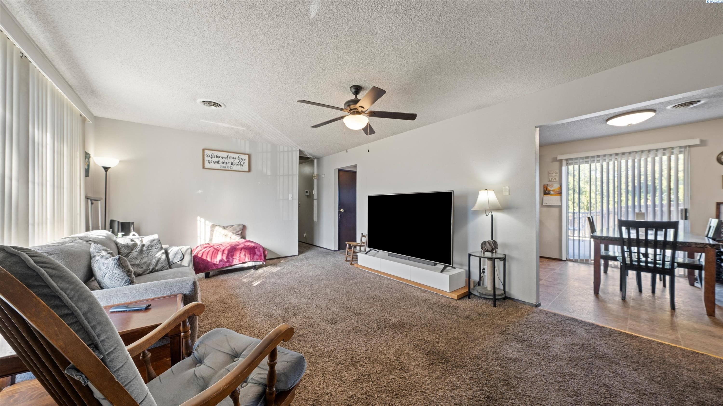 Other 3BR 1BA - 1012 Coach Ct., Grandview, WA