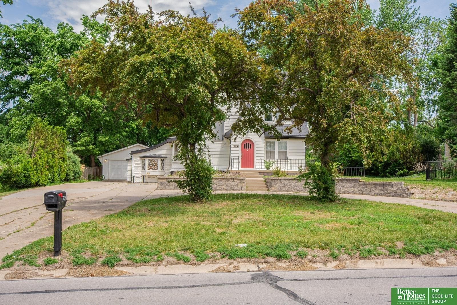 Single Family 4BR 3BA - 7826 Military Avenue, Omaha, NE