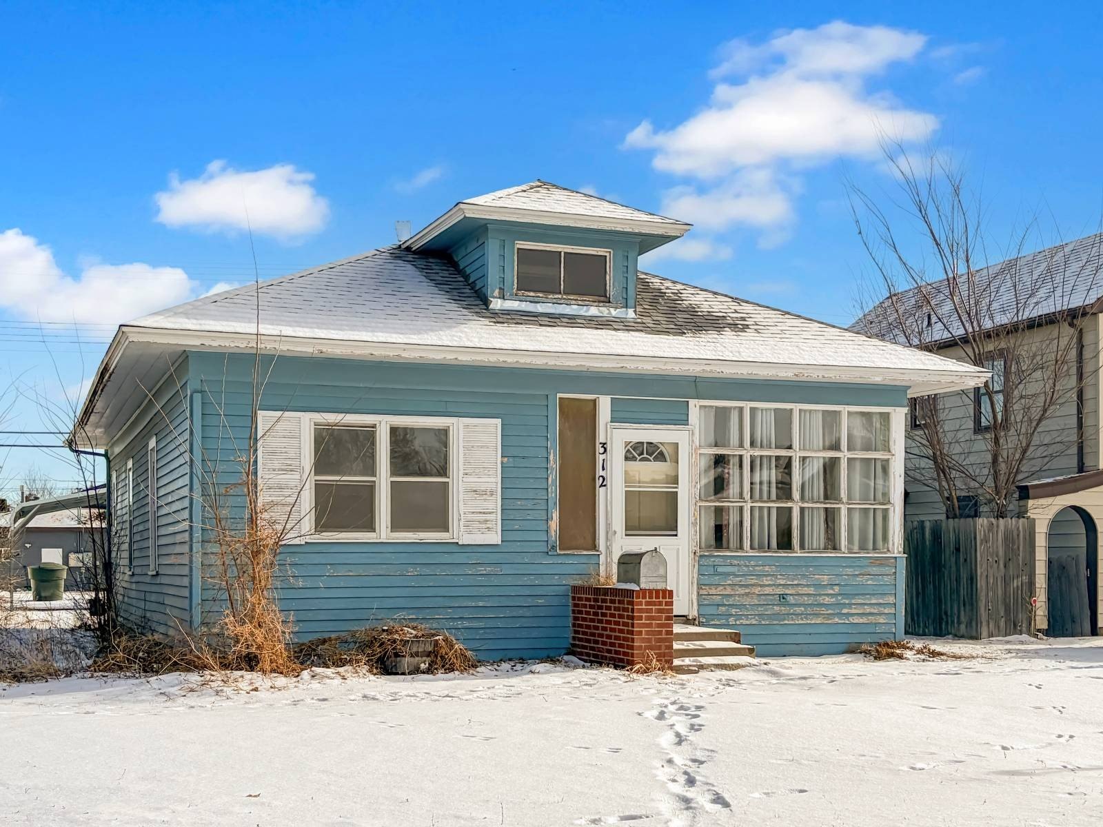 Single Family 3BR 1BA - 312 2nd Ave. SW, Sidney, MT
