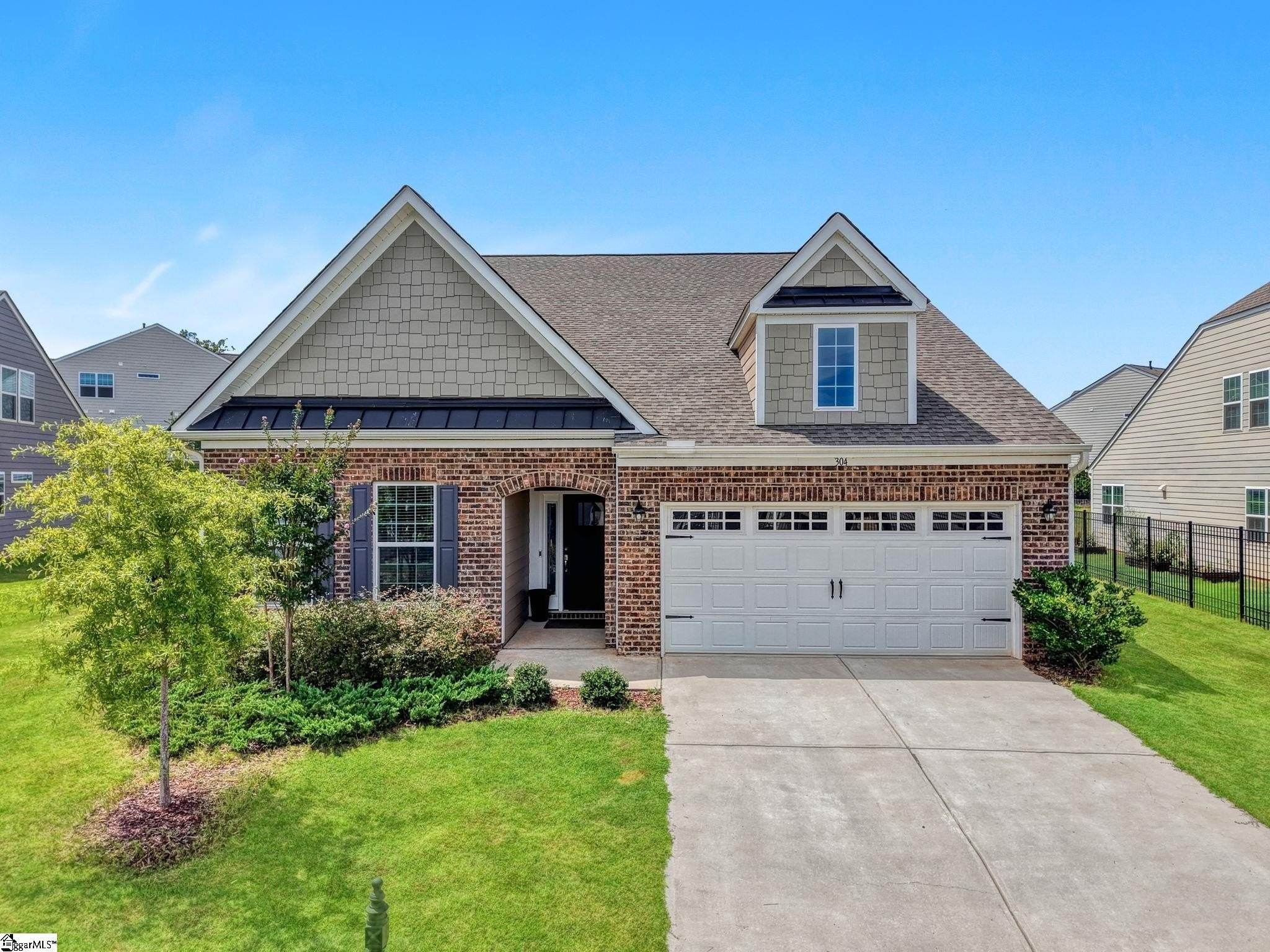 Single Family 3BR 3BA - 304 Double Crest Drive, Taylors, SC