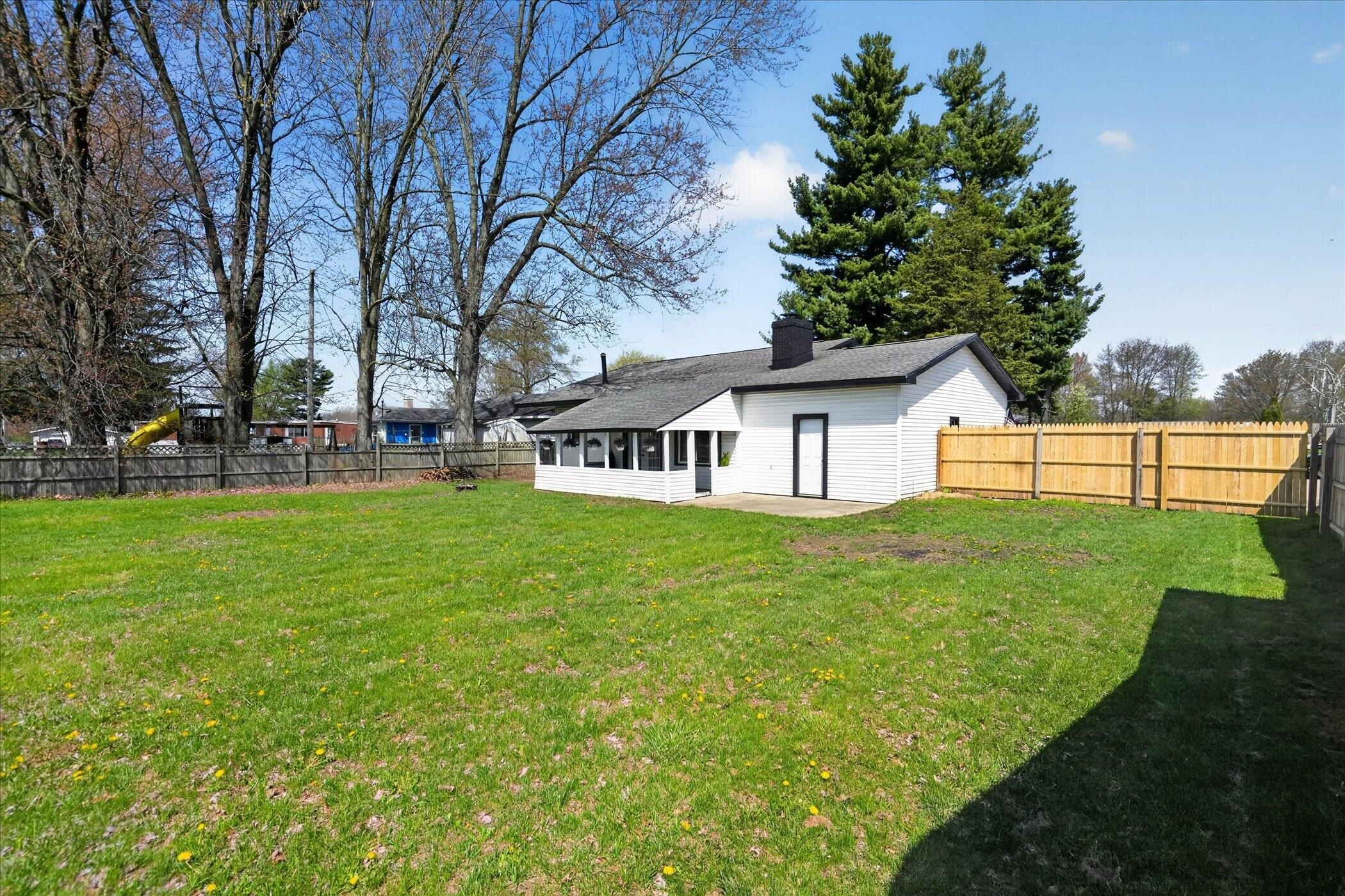 Single Family 4BR 2BA - 3531 Hudson Road, Osseo, MI