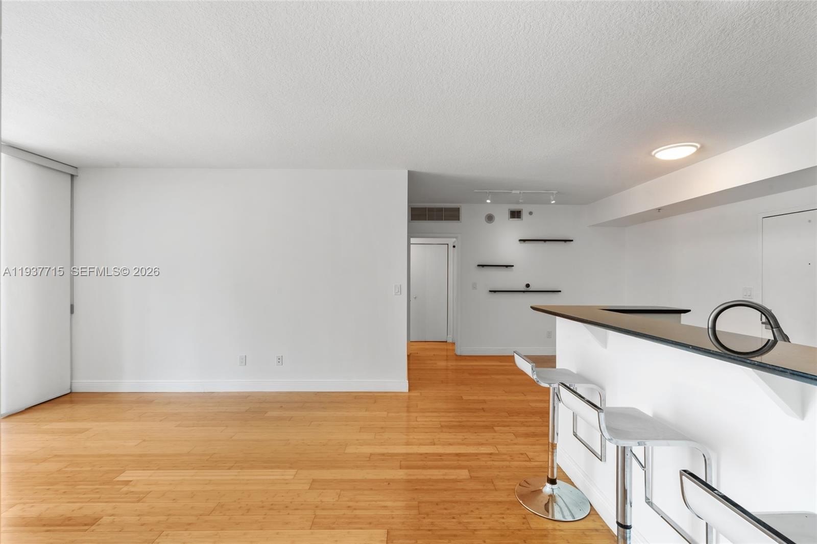 Condo 2BR 2BA - 335 S Biscayne Blvd, Miami, FL