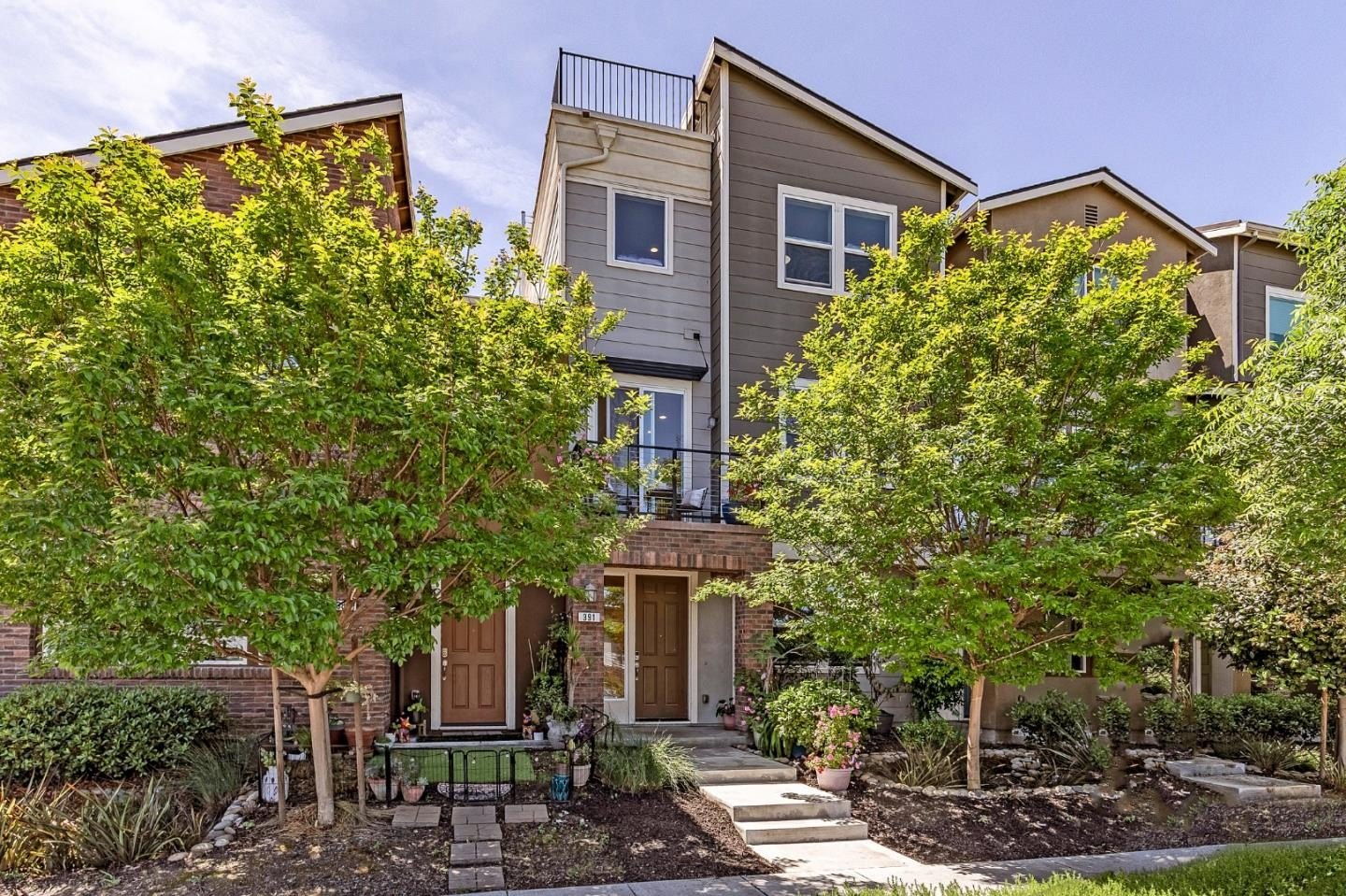 Single Family 3BR 4BA - 391 Charles Morris TER, SUNNYVALE, CA