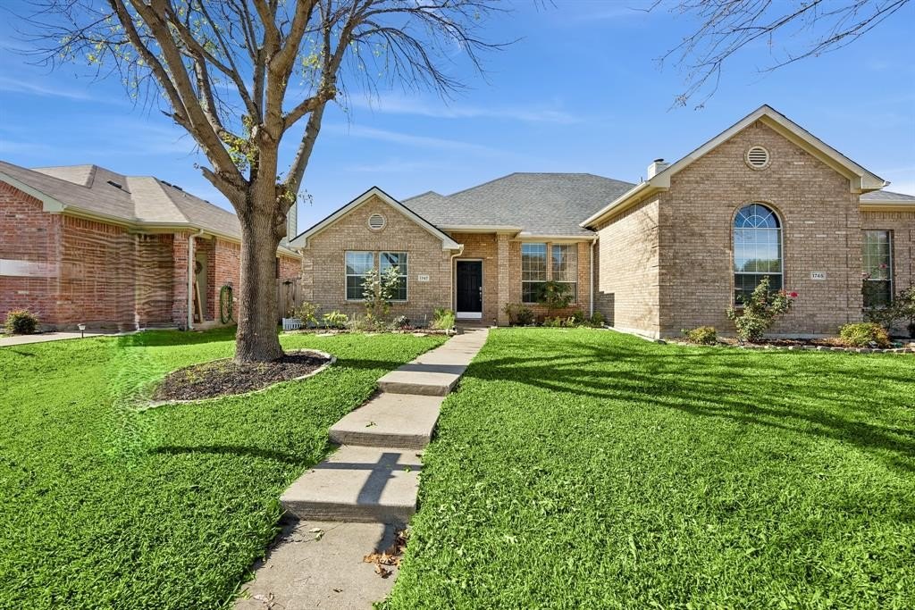 Single Family 3BR 2BA - 1747 Preston On The Lake Boulevard, Little Elm, TX