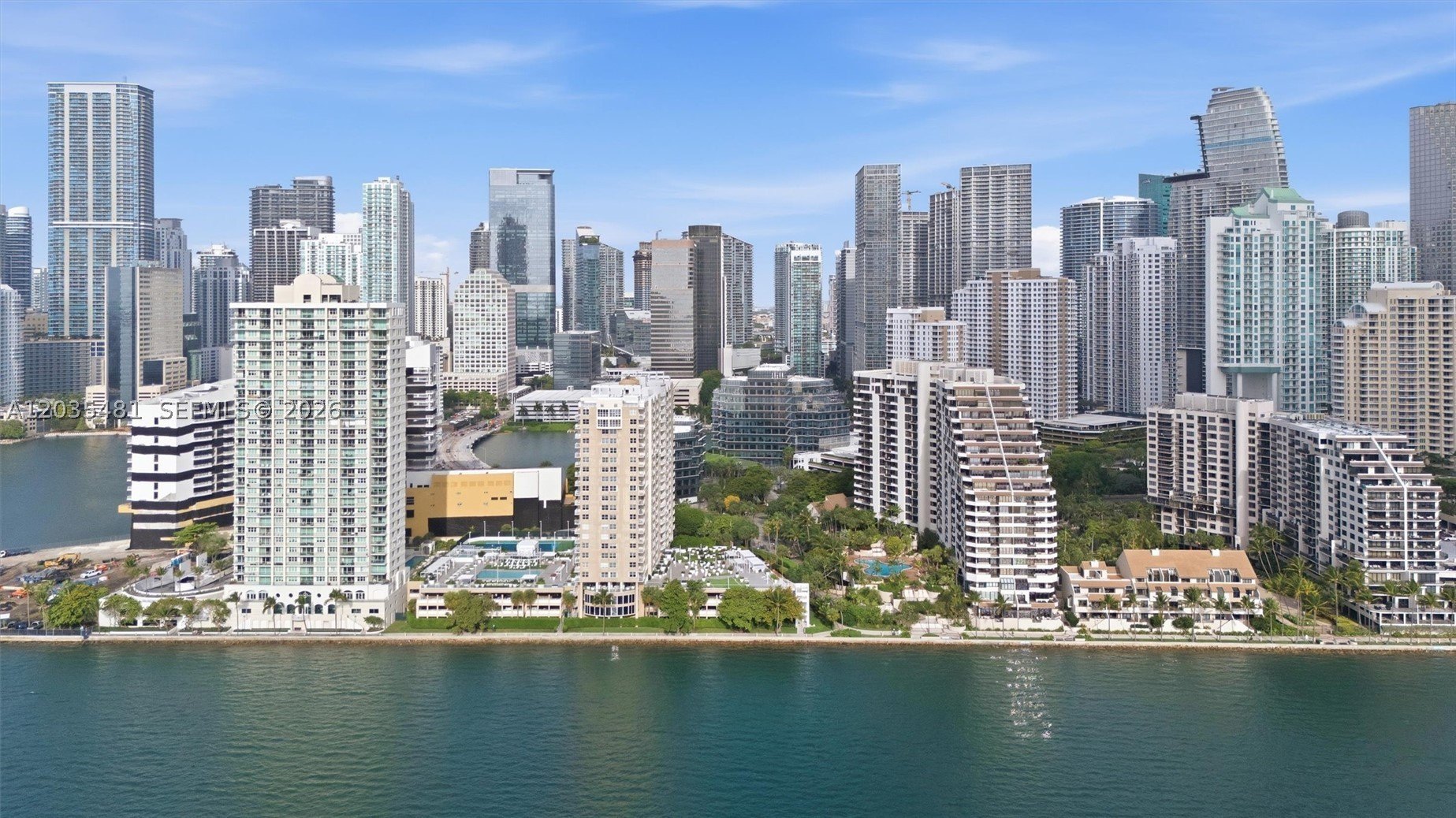 Condo 2BR 3BA - 520 SE Brickell Key Dr, Miami, FL