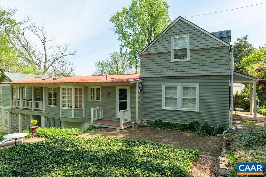 Single Family 4BR 4BA - 907 COTTAGE LN, CHARLOTTESVILLE, VA